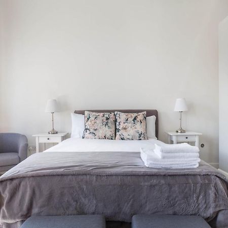 Modern Studio Apartment In Prime Central Location Единбург Екстериор снимка