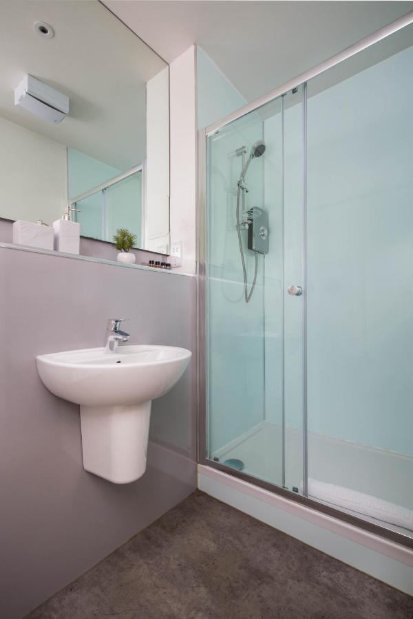Modern Studio Apartment In Prime Central Location Единбург Екстериор снимка